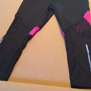 Ladies Gym Capri pants